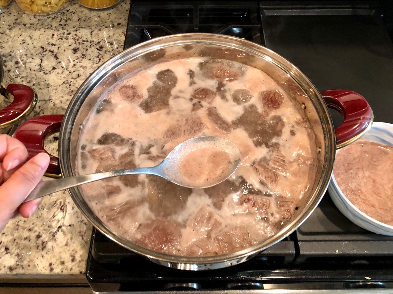 萝卜牛腩煲