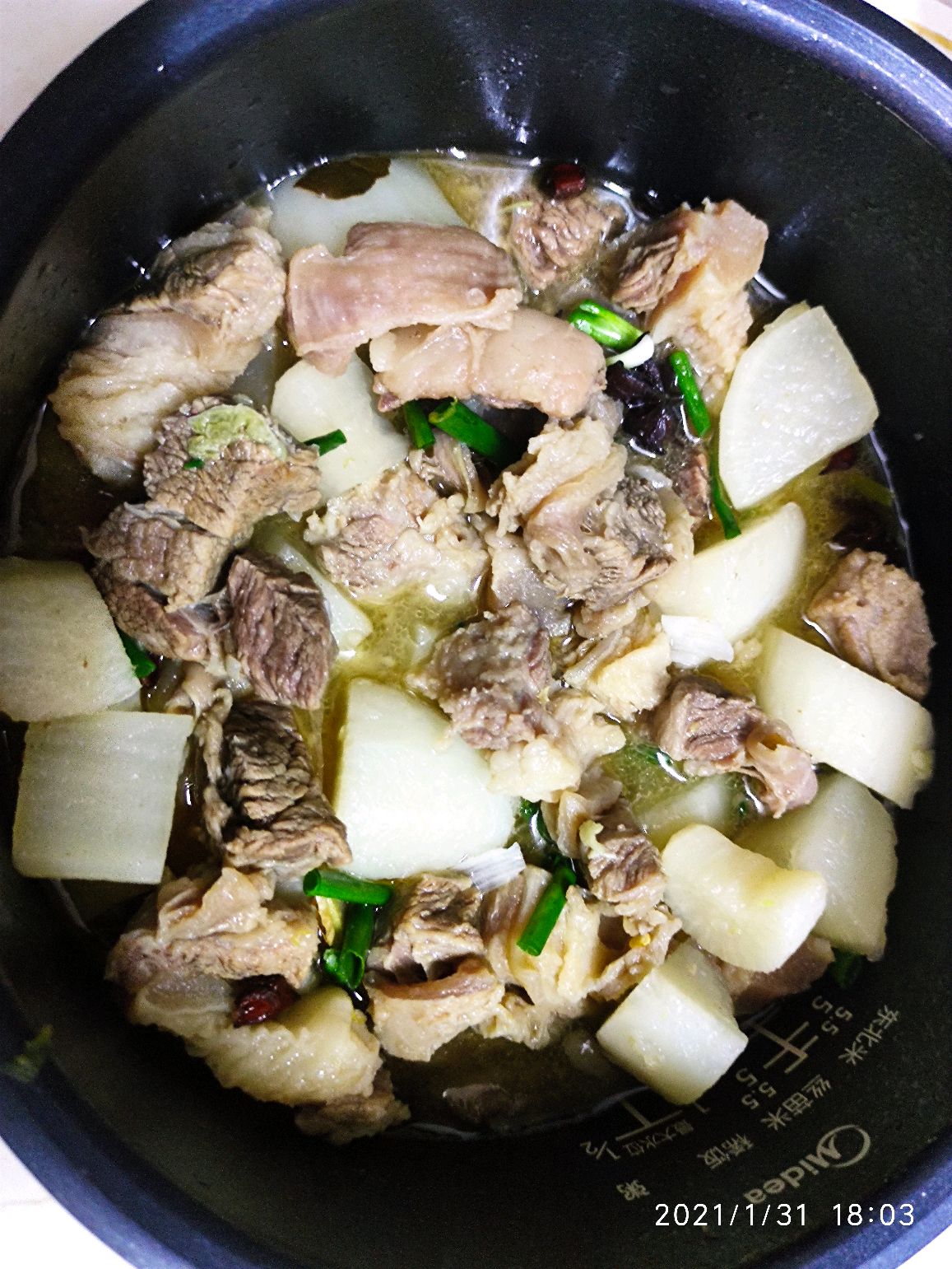 萝卜牛腩，今年过了个肥年