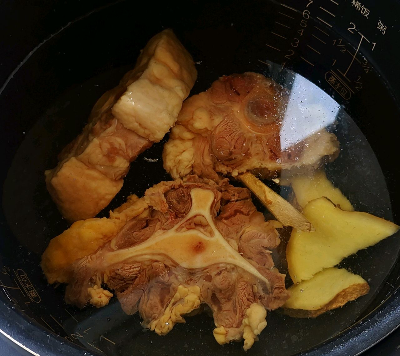 萝卜牛尾汤