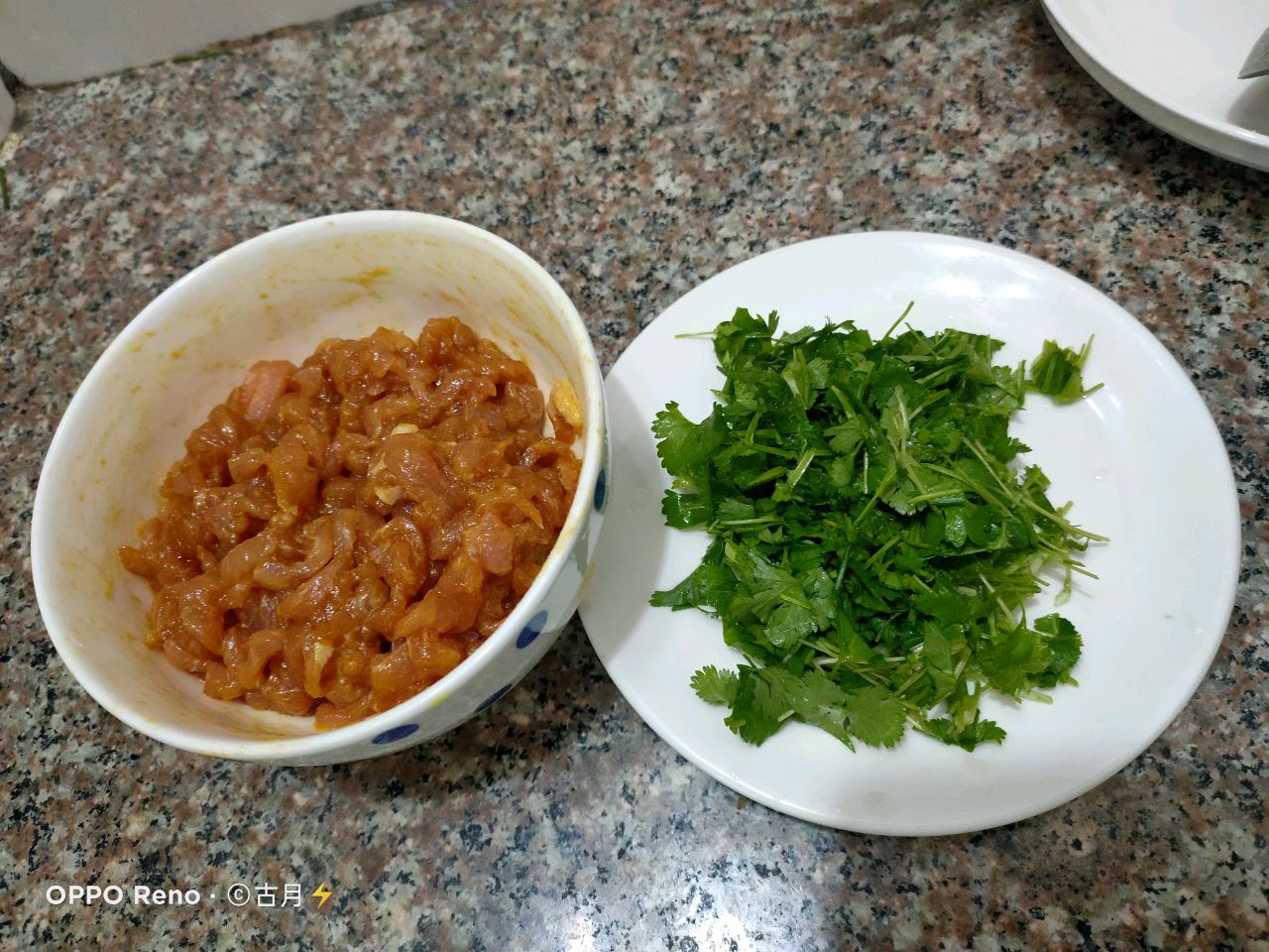 萝卜烧骨粥