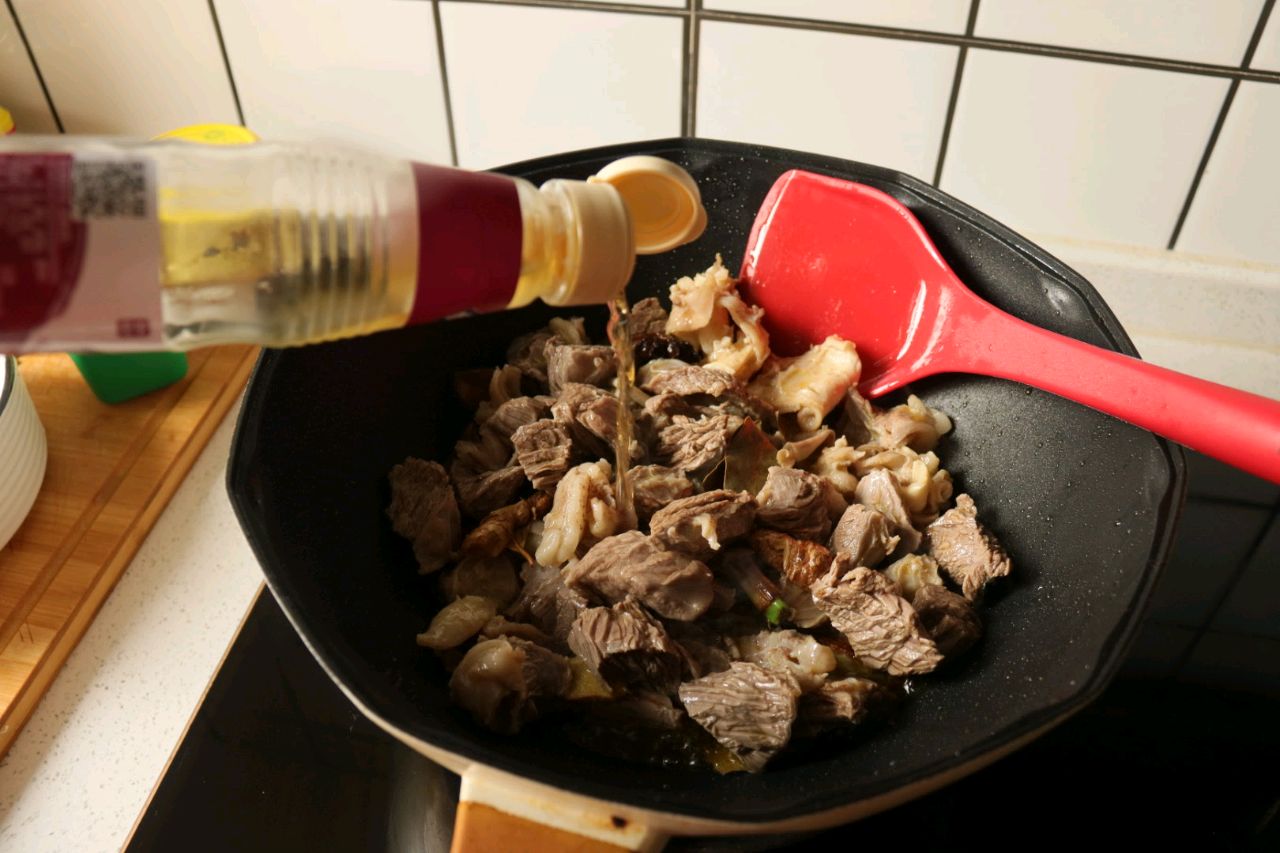 萝卜烧牛腩
