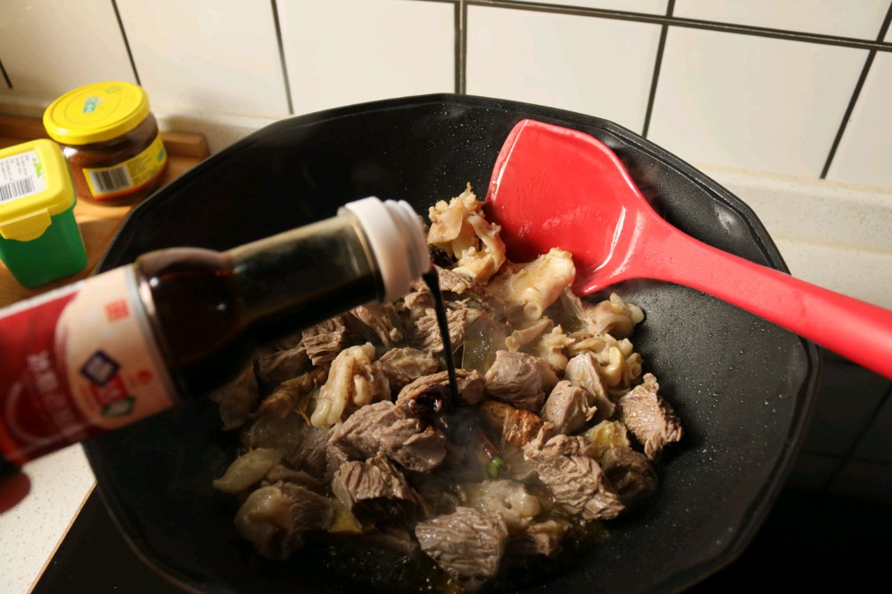 萝卜烧牛腩