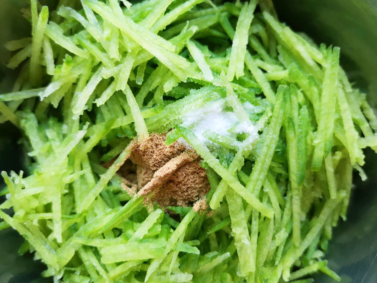萝卜丝鸡蛋饼