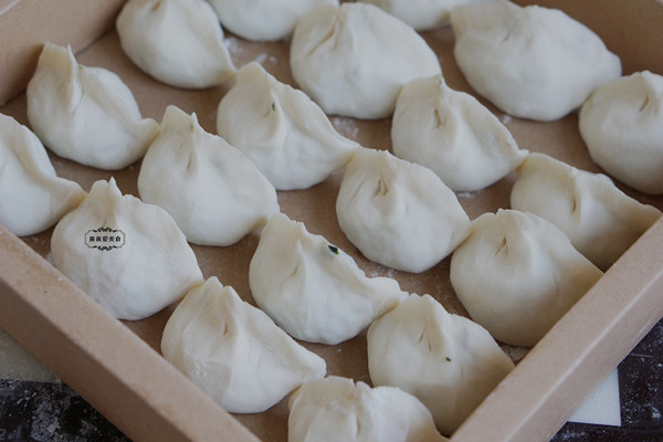 萝卜丝荠菜海蛎肉饺子