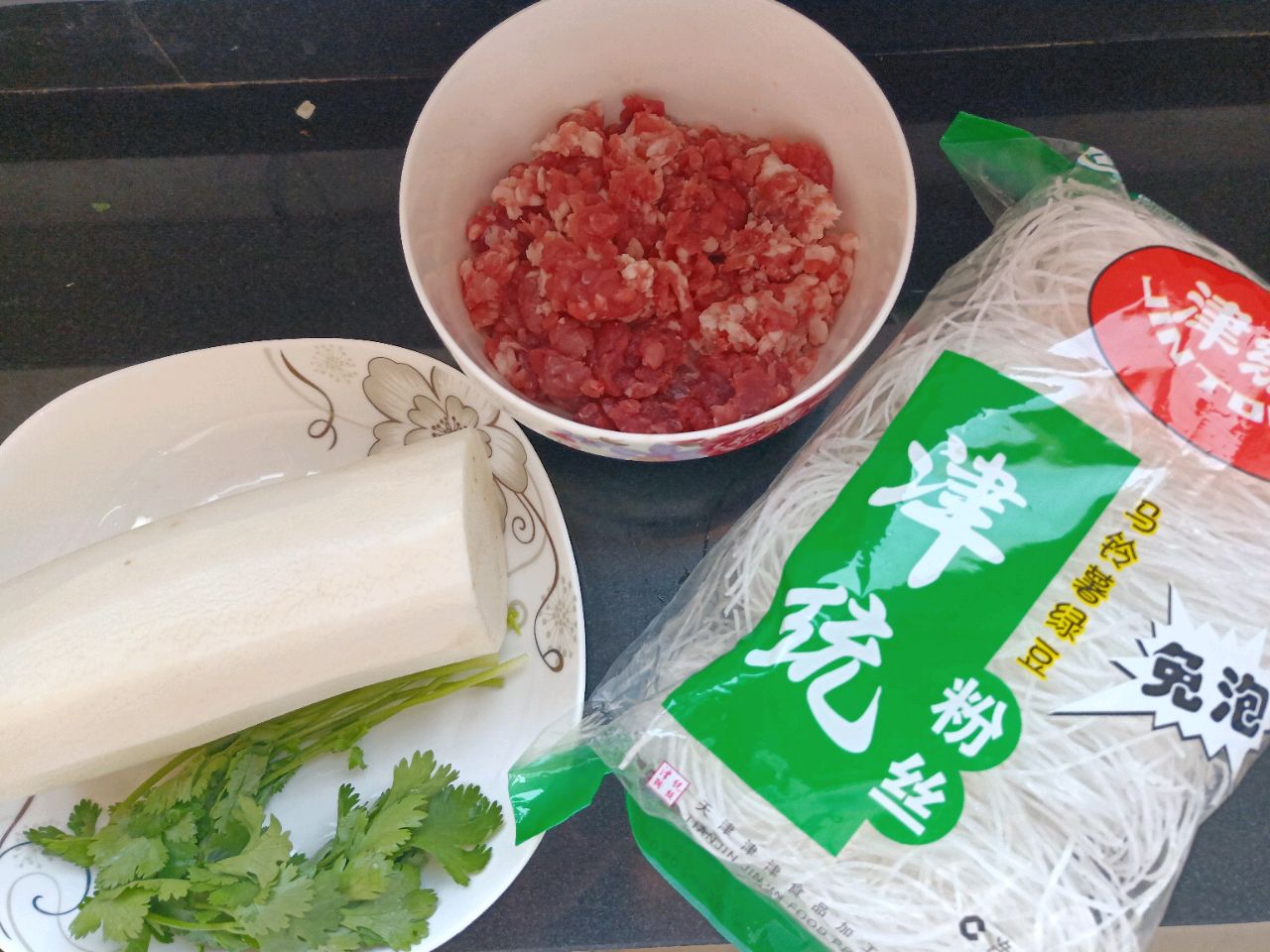 萝卜丸子汤