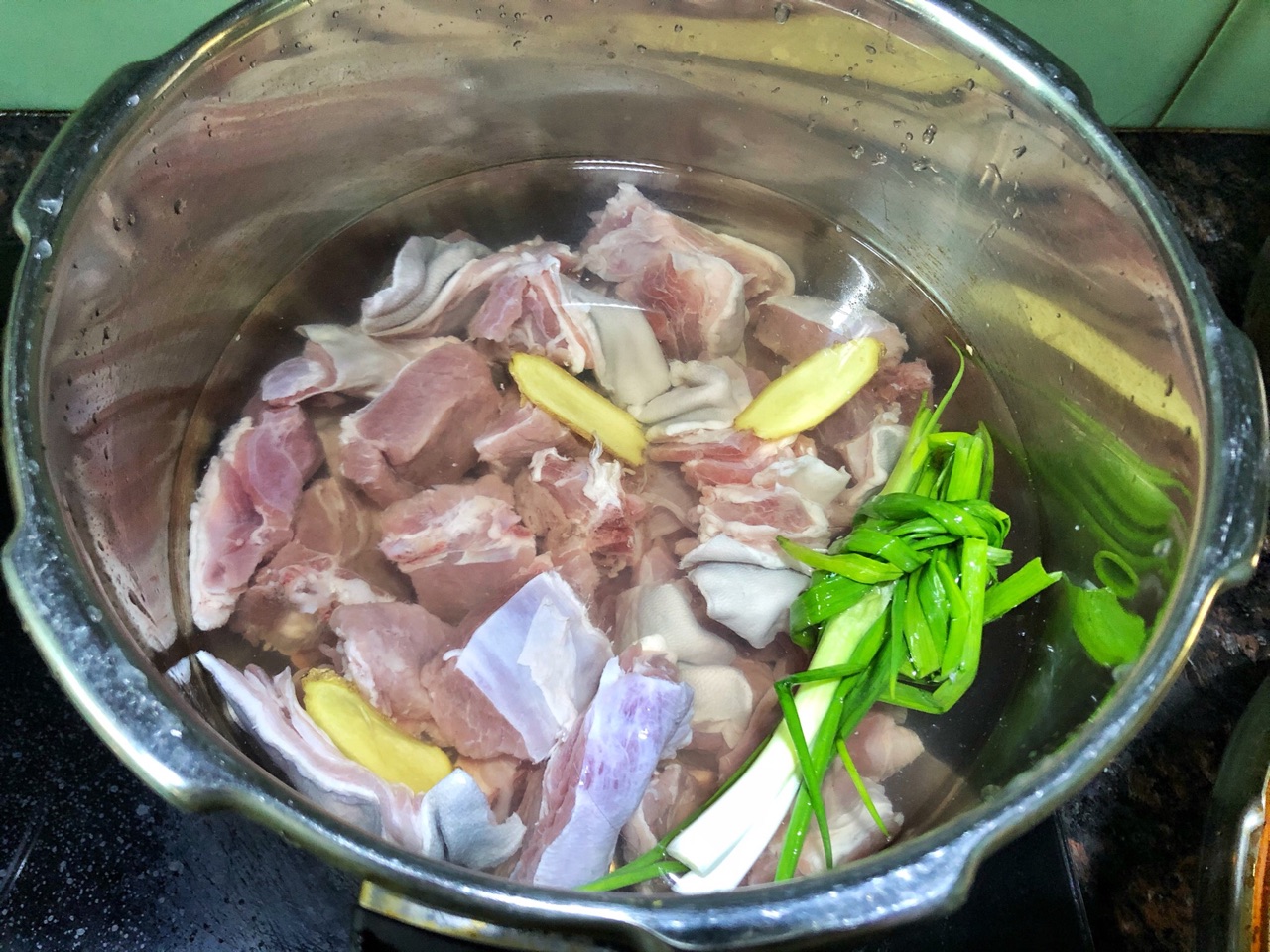 萝卜羊肉煲