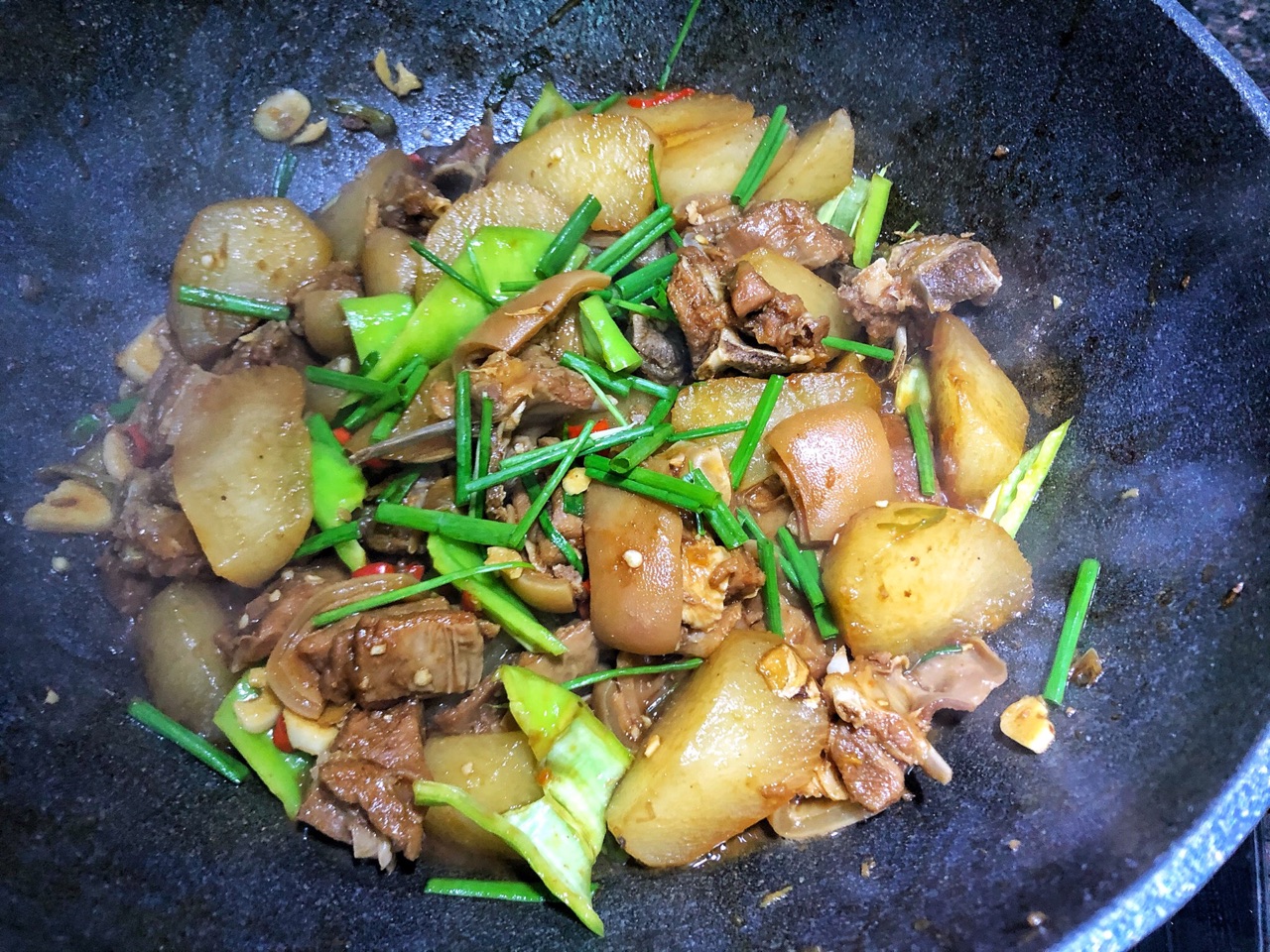 萝卜羊肉煲