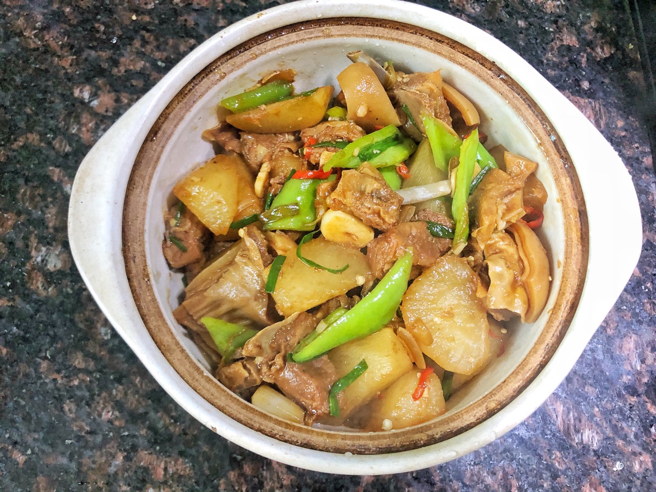 萝卜羊肉煲
