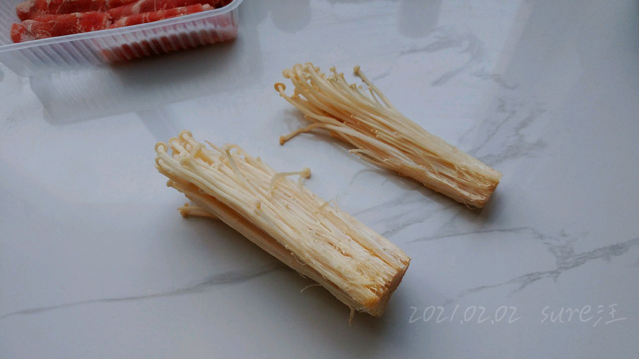 麻酱红油菇瓜牛