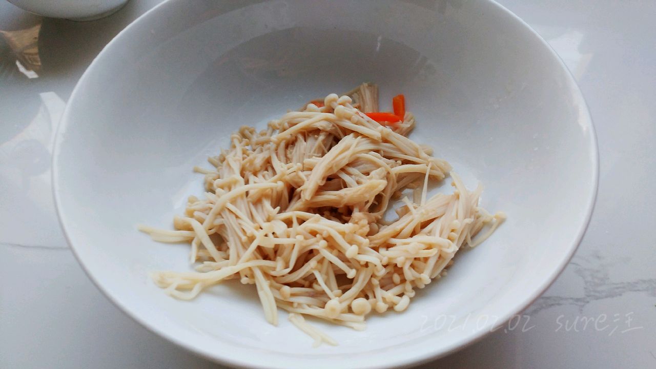 麻酱红油菇瓜牛