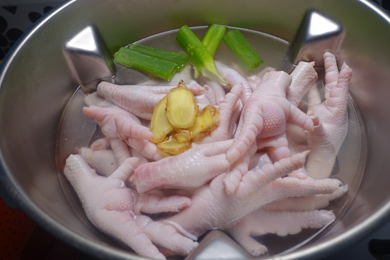 玛捷斯版辣卤鸡爪