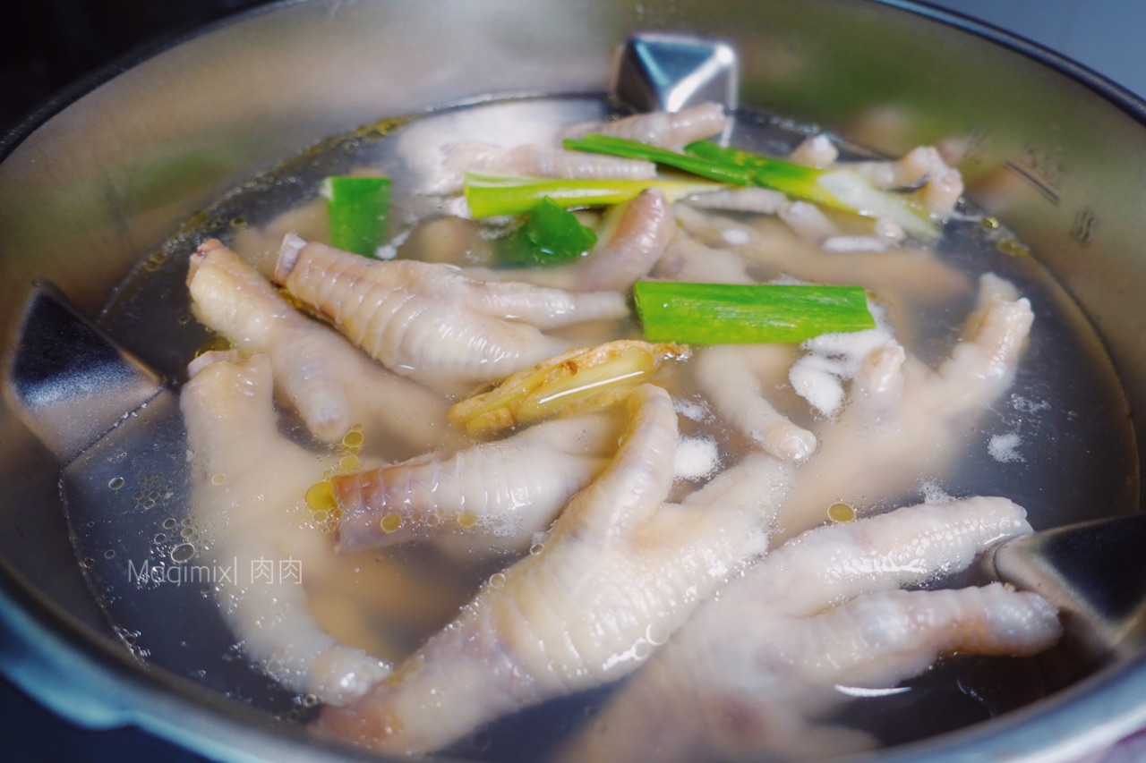 玛捷斯版辣卤鸡爪