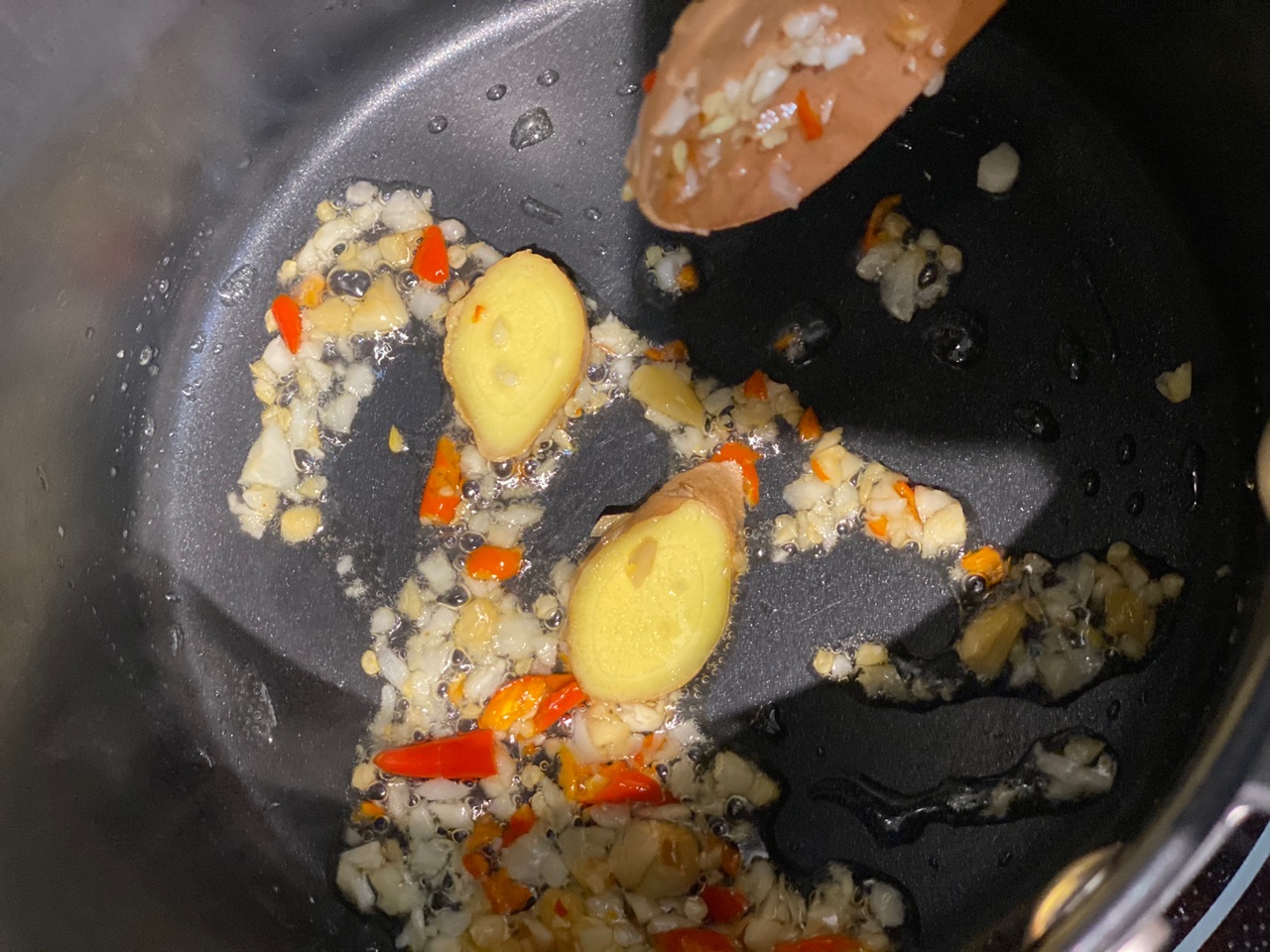 麻辣豆奶炖龙利鱼豆皮
