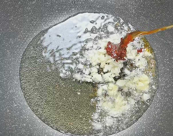 麻辣豆泡