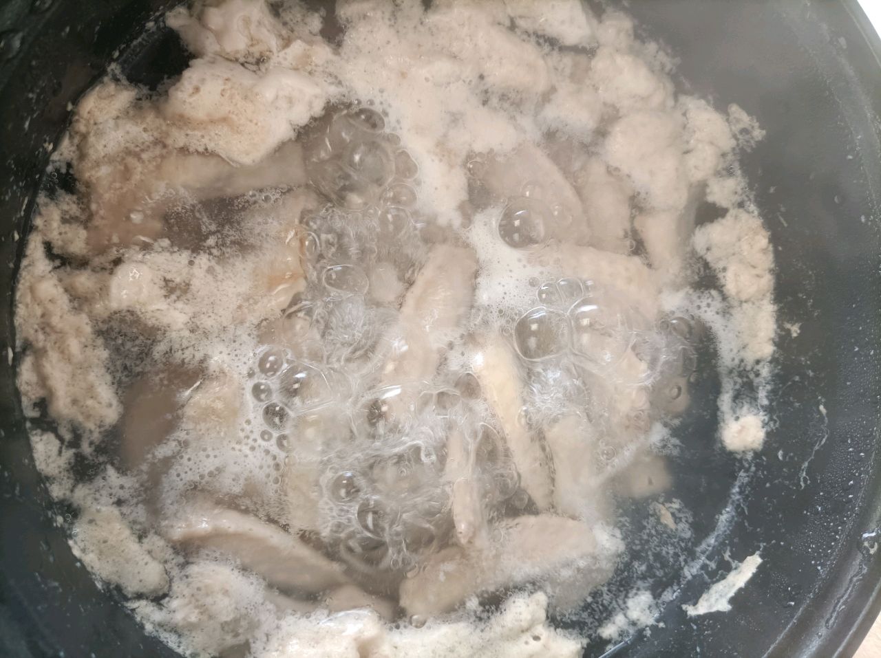 麻辣鸡尖