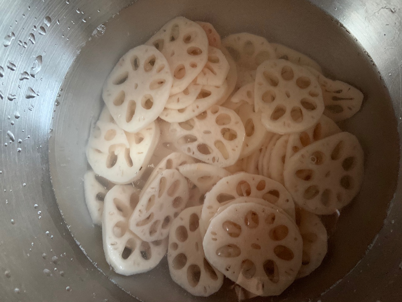 麻辣藕片，抢手好菜