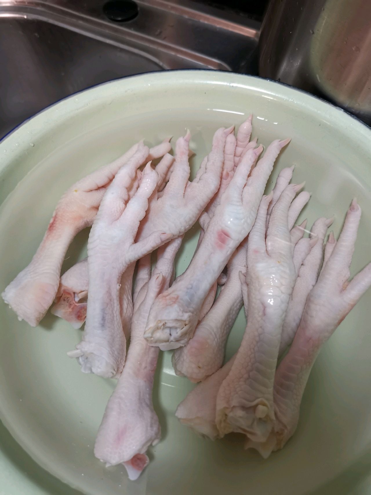 麻辣无骨凤爪