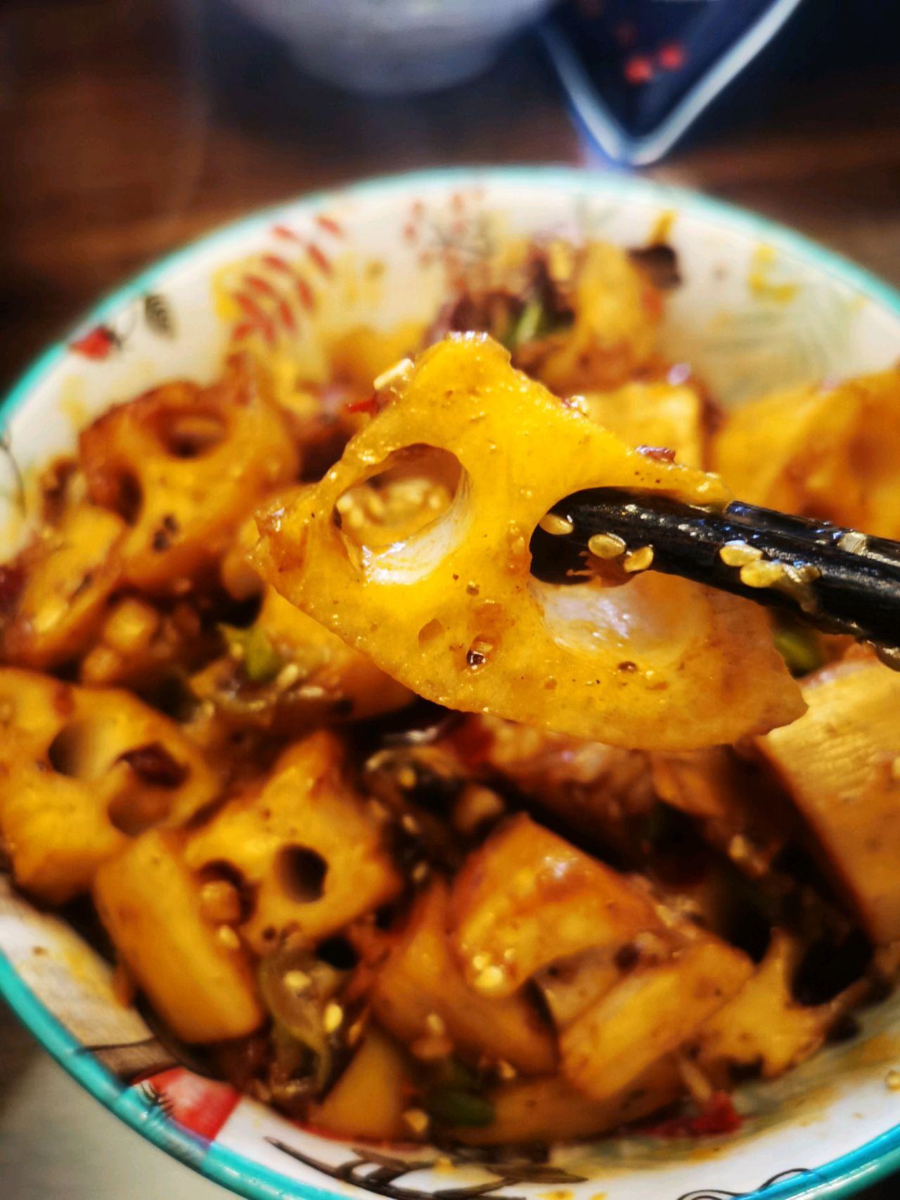 麻辣鲜香的炒藕丁