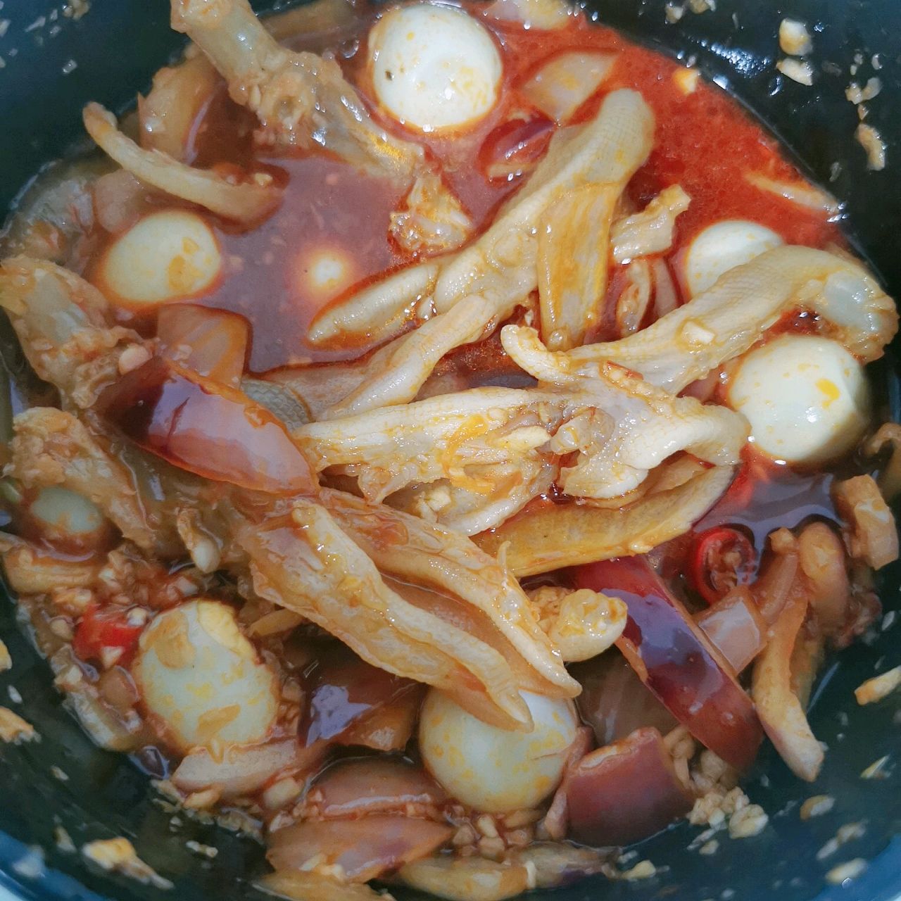麻辣小鸭踢皮球（奇奇怪怪系列）