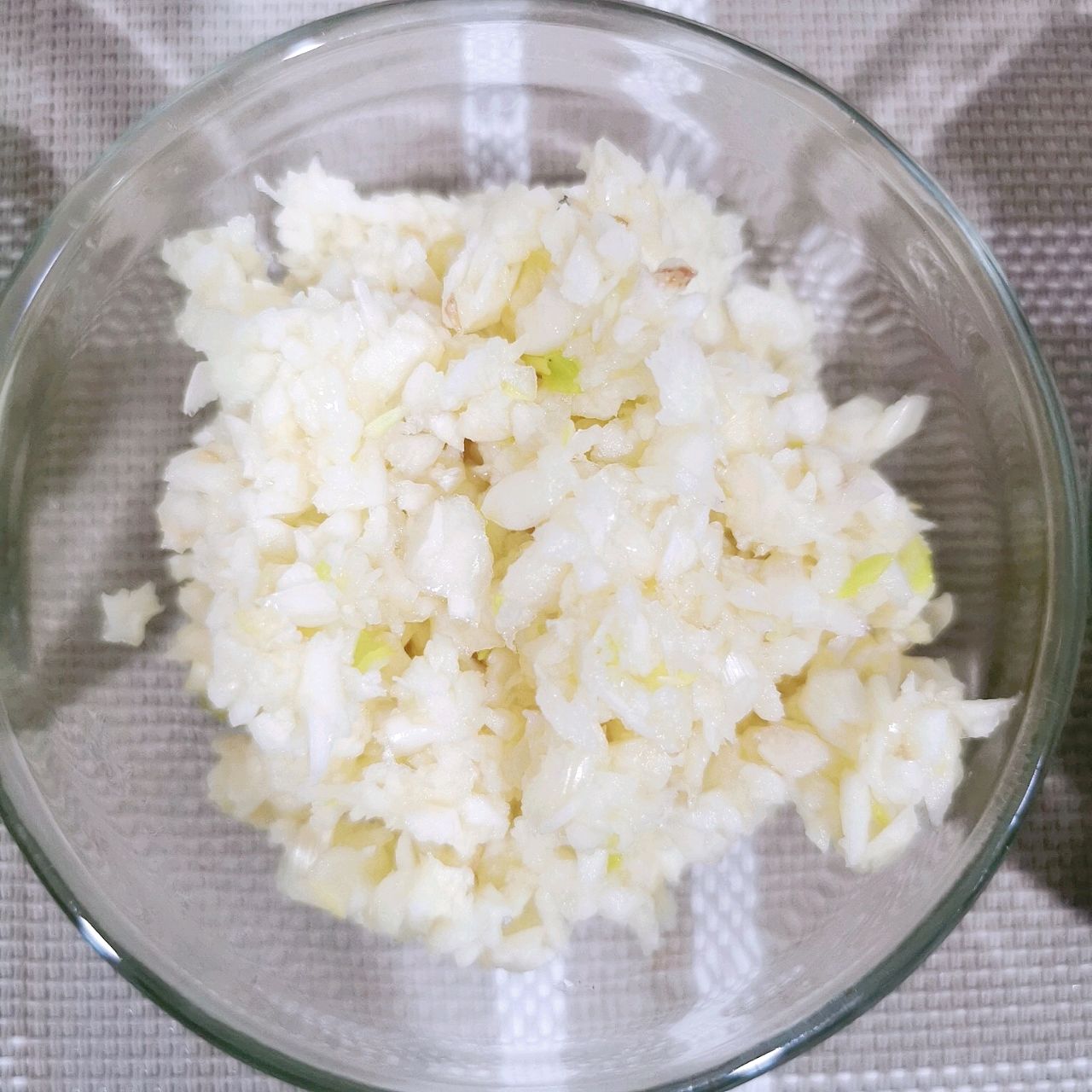 麻辣小鸭踢皮球（奇奇怪怪系列）