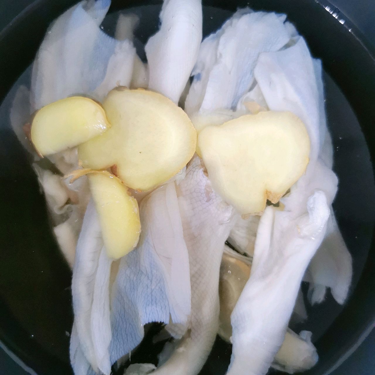 麻辣小鸭踢皮球（奇奇怪怪系列）