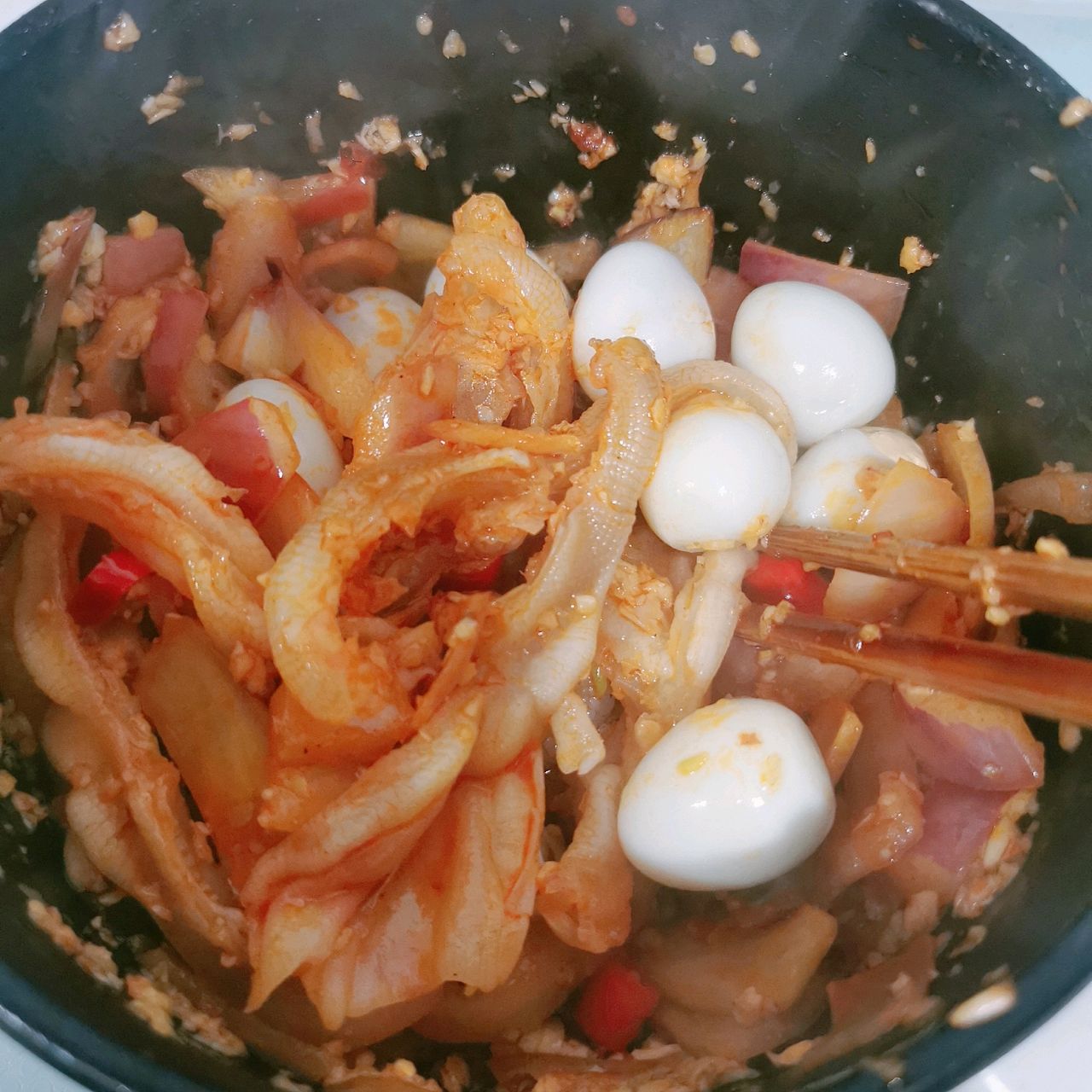 麻辣小鸭踢皮球（奇奇怪怪系列）
