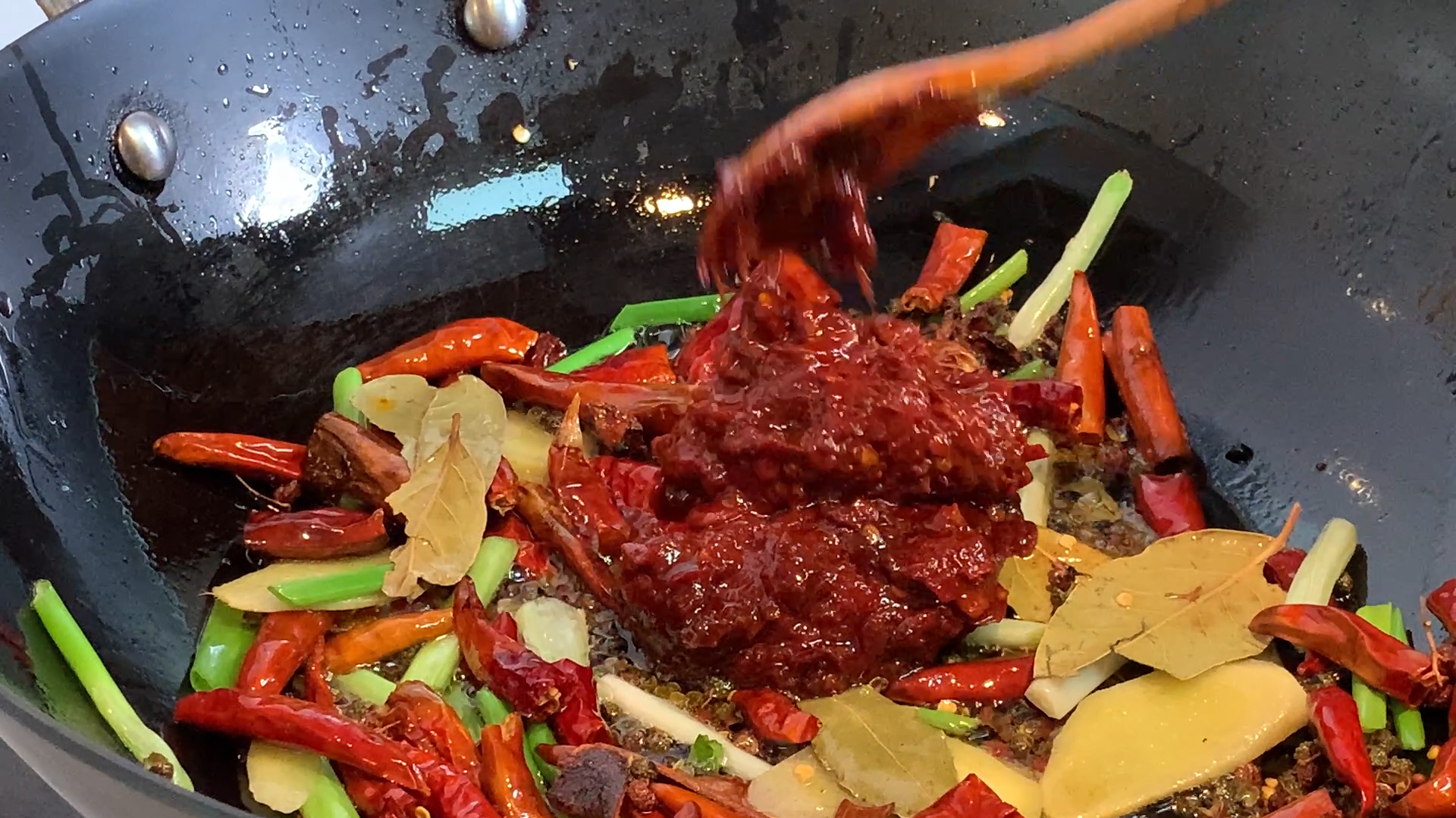 麻辣鸭头