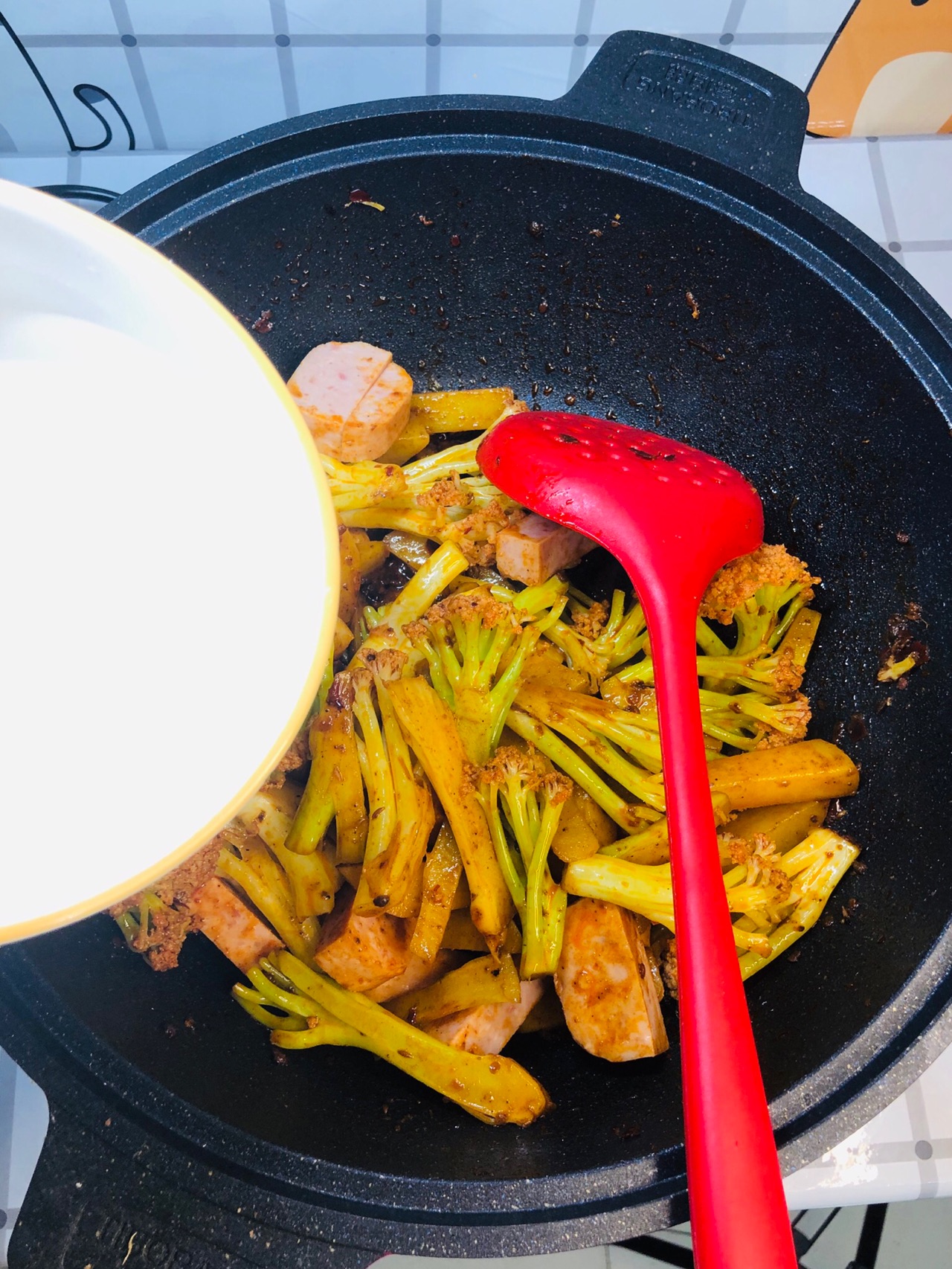 麻辣紫苏土豆松花菜干锅