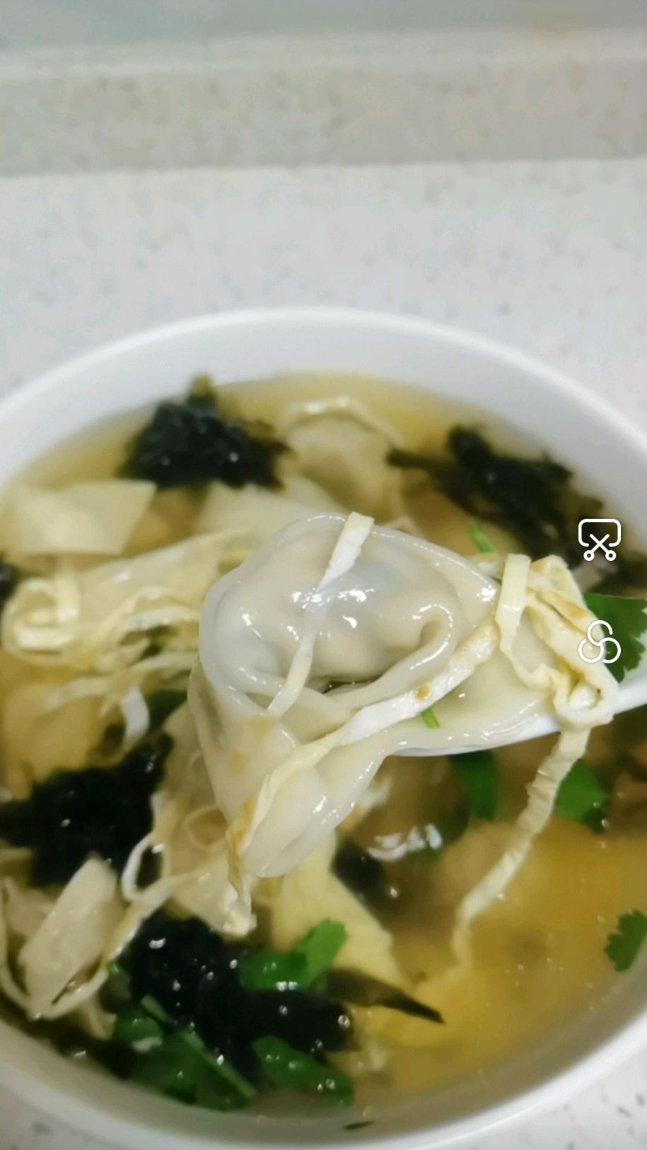 马兰头鲜肉大馄饨