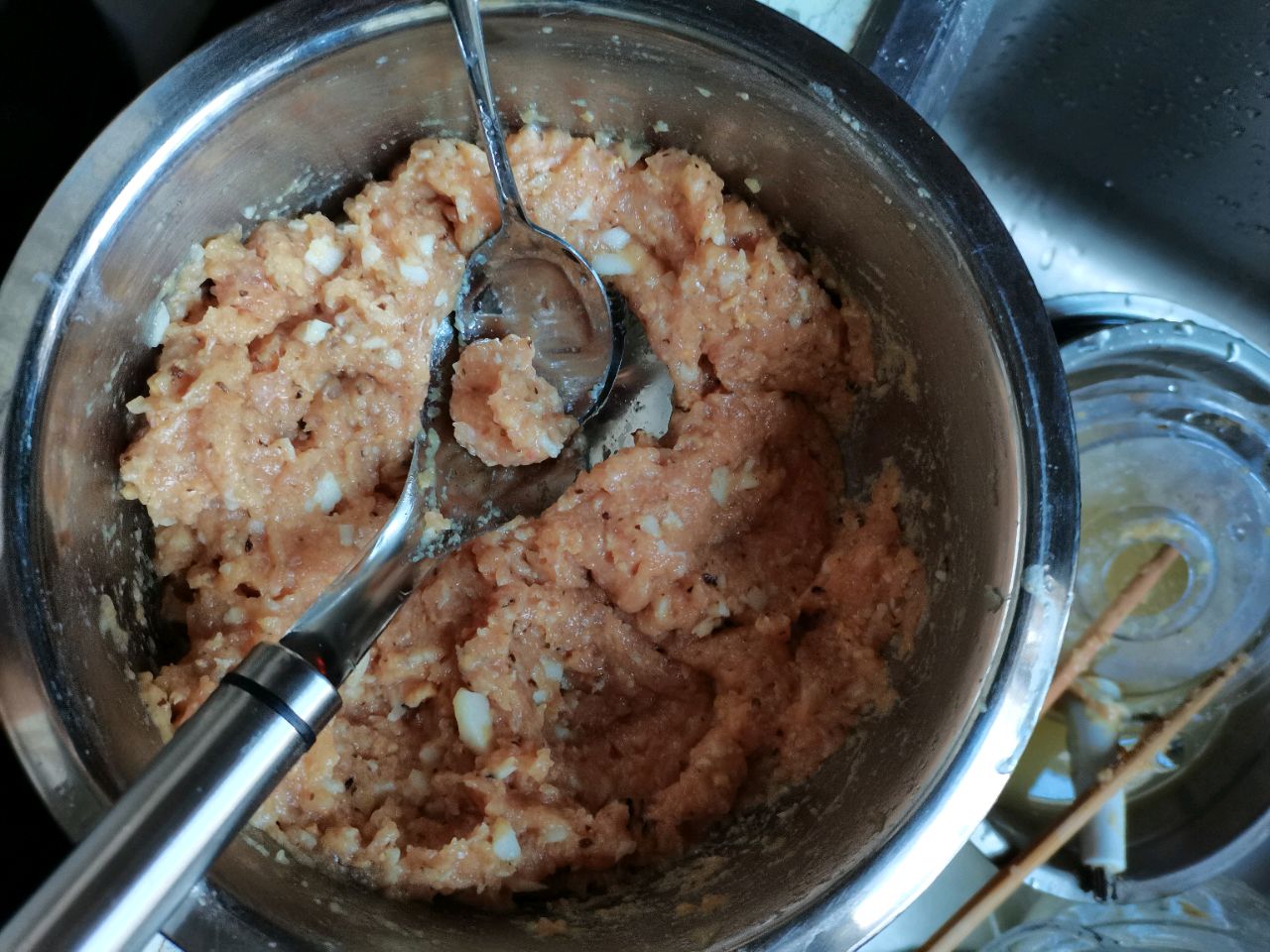 马蹄香菇猪肉丸子