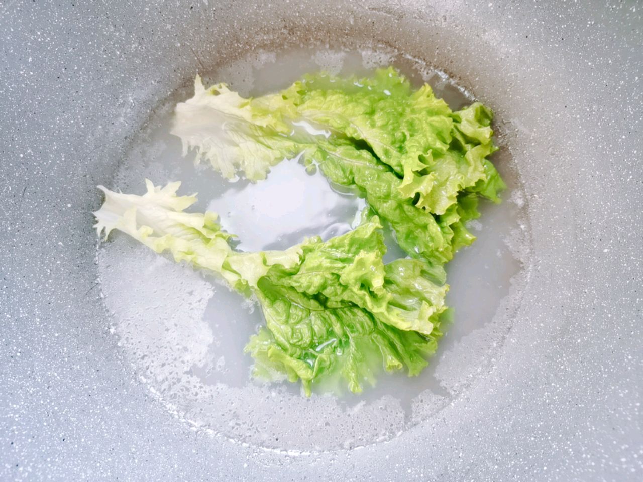 麻油汤面，汤鲜入味！