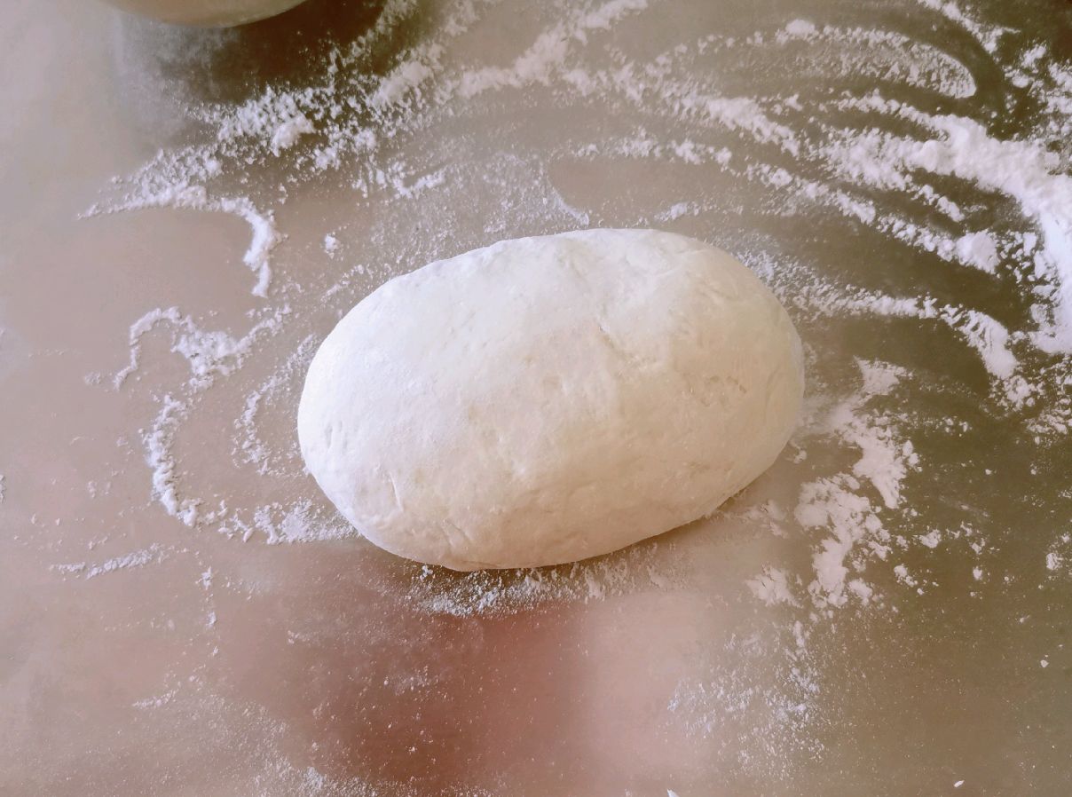 麦香浓郁的枣花馒头