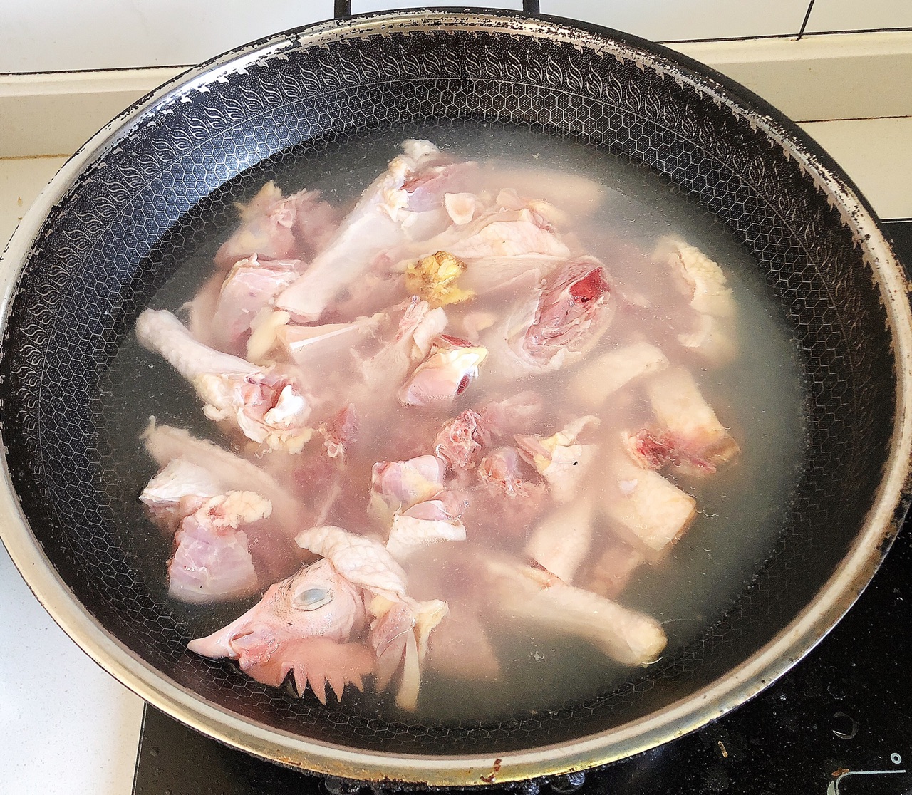 满满的栗子焖鸡(含剥栗子技巧)