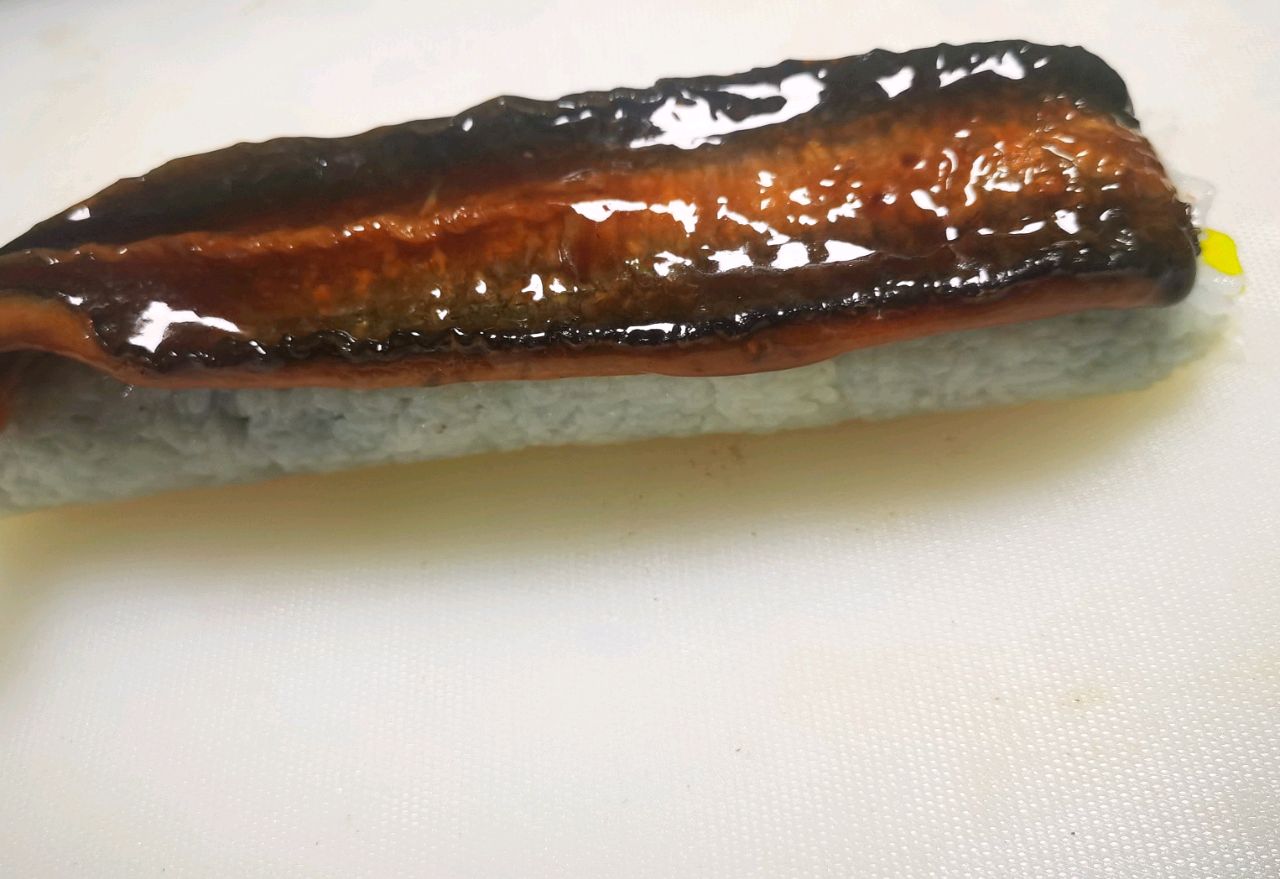 鳗鱼寿司