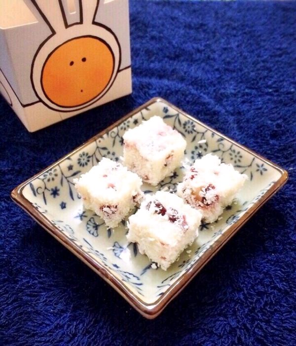 蔓越莓牛奶小方