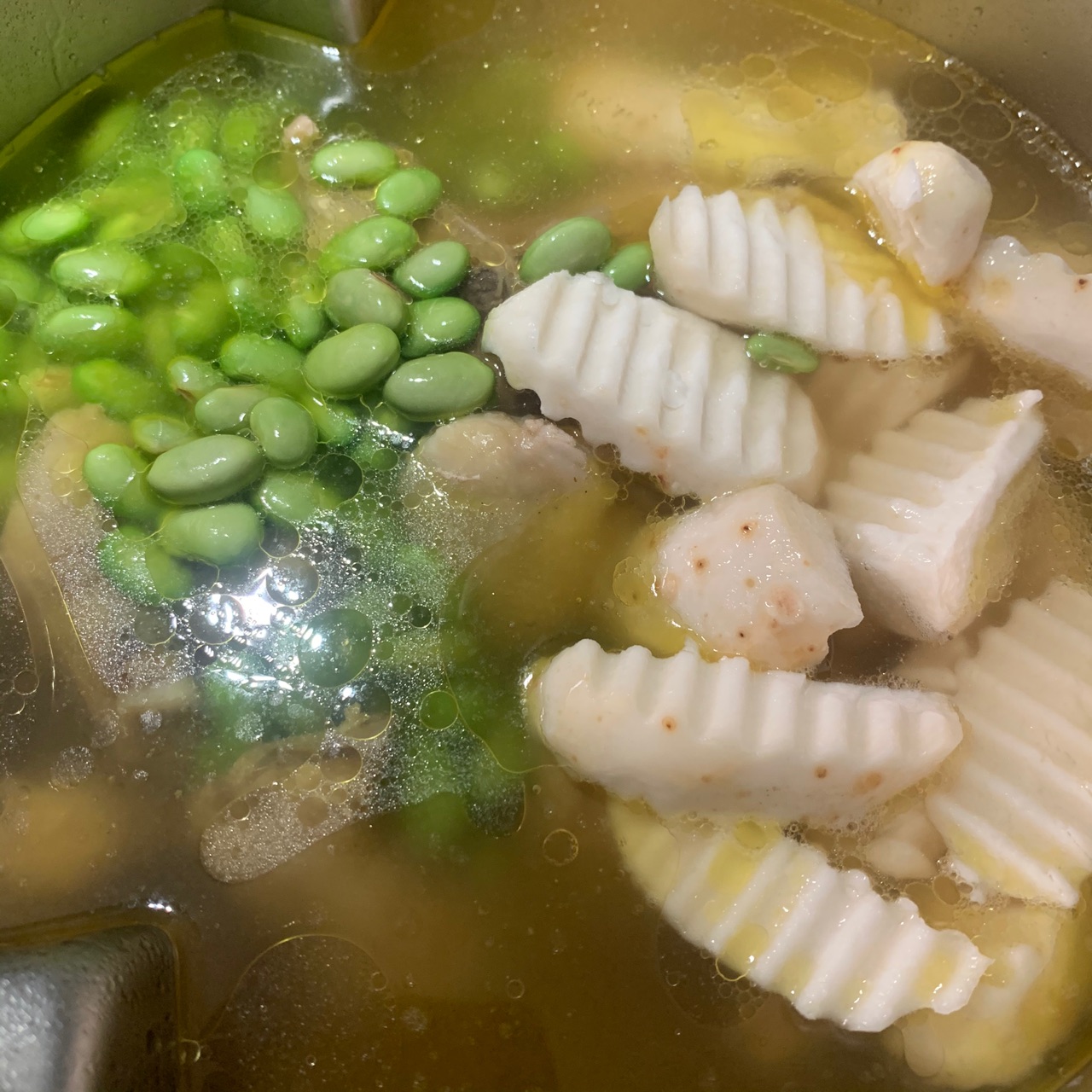 毛豆芋艿烧鸡汤