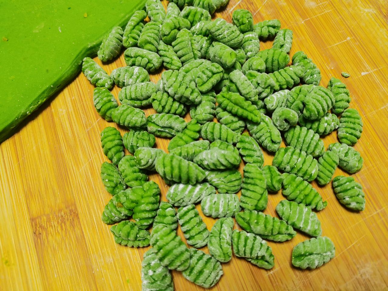 毛毛虫面