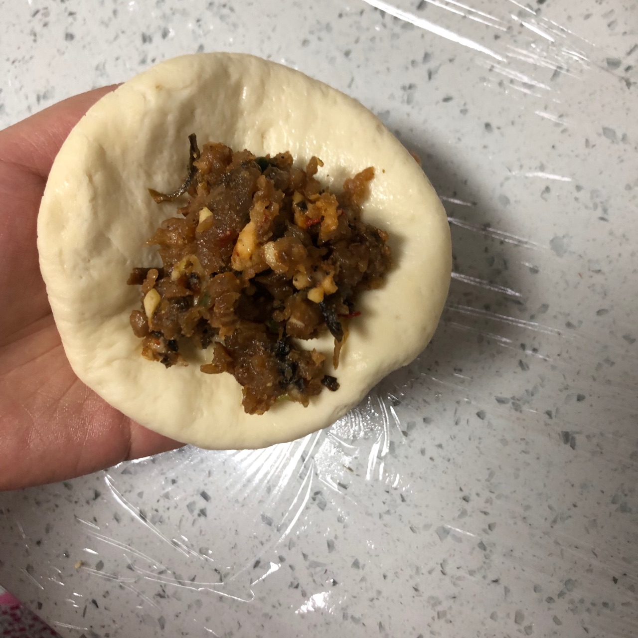 梅菜鲜肉锅块