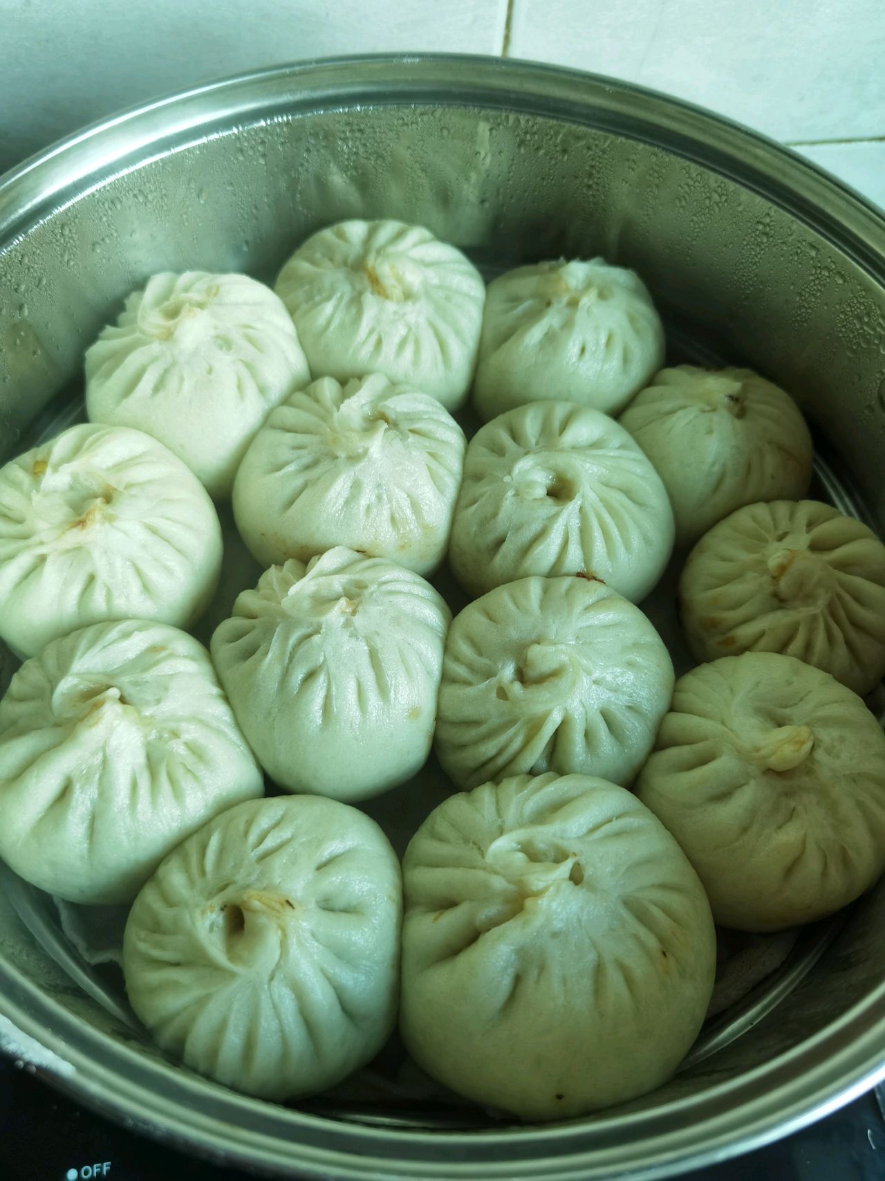 梅干菜猪肉包子