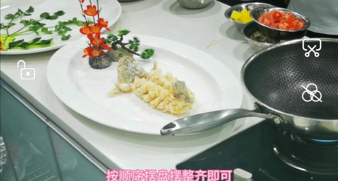梅花迎客松伴松鼠鱼