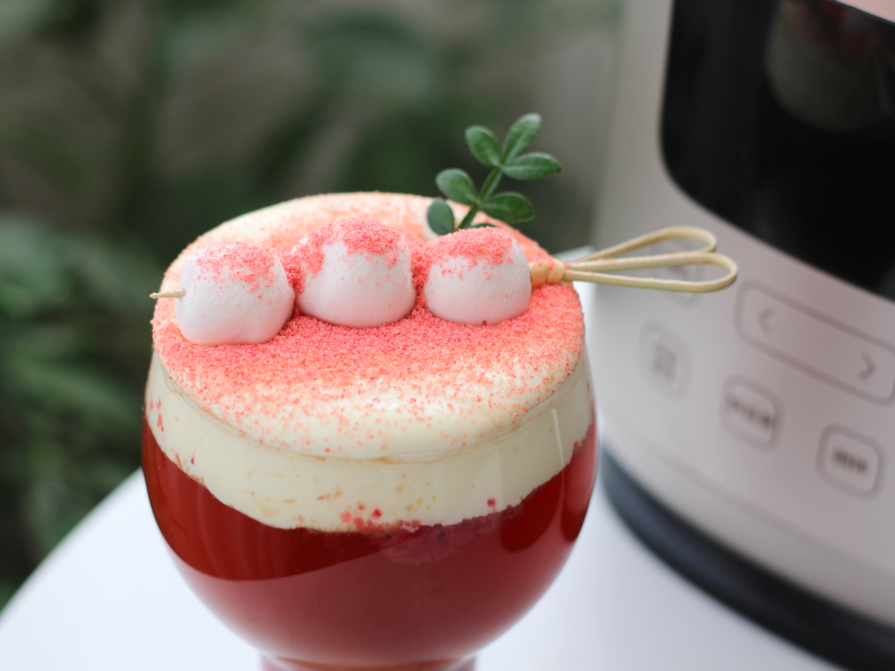 莓莓蜜茶奶盖