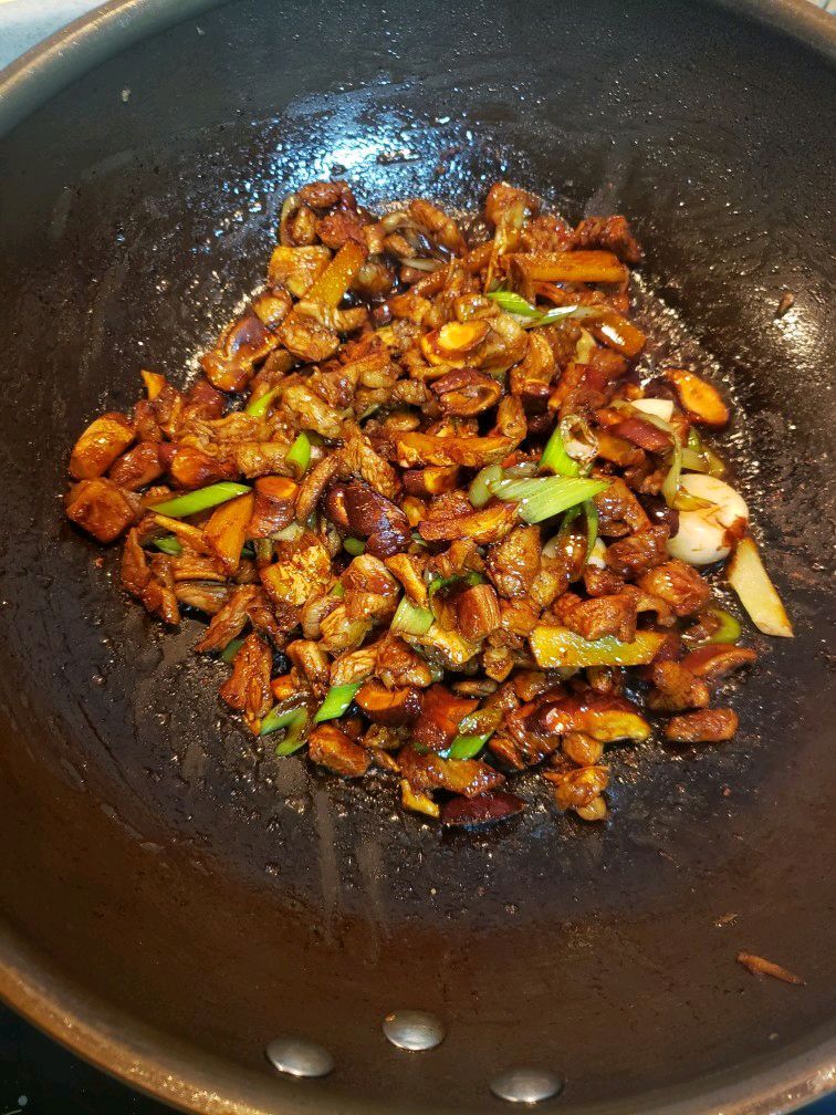 美味百搭的羊肉臊子