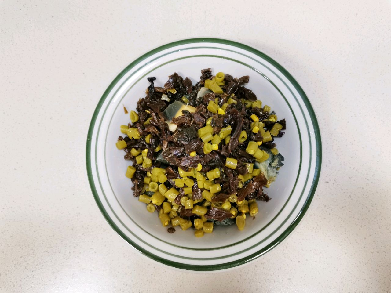 美味到爆的  炝拌松花蛋