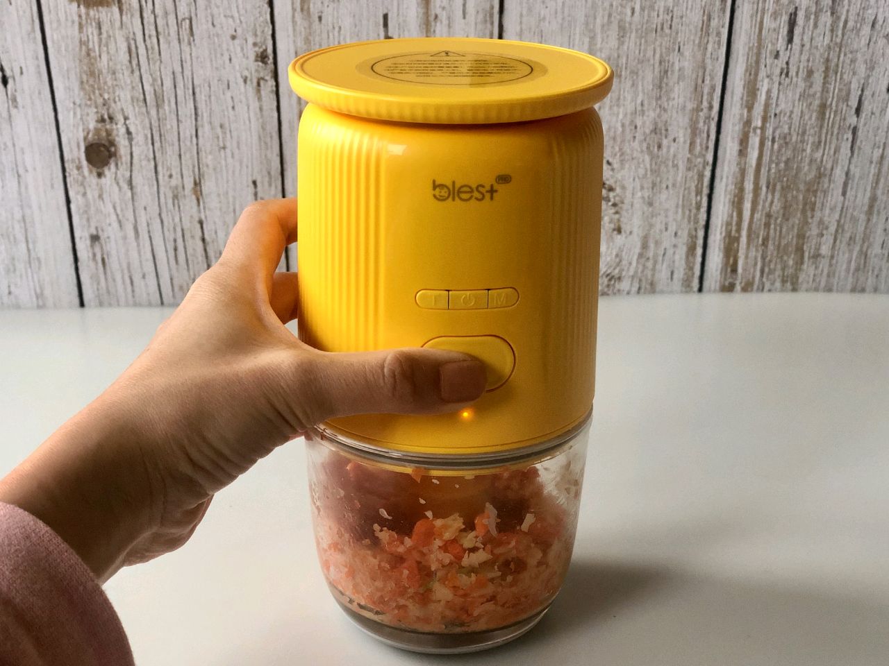 美味可口的鲜虾蔬菜丸子