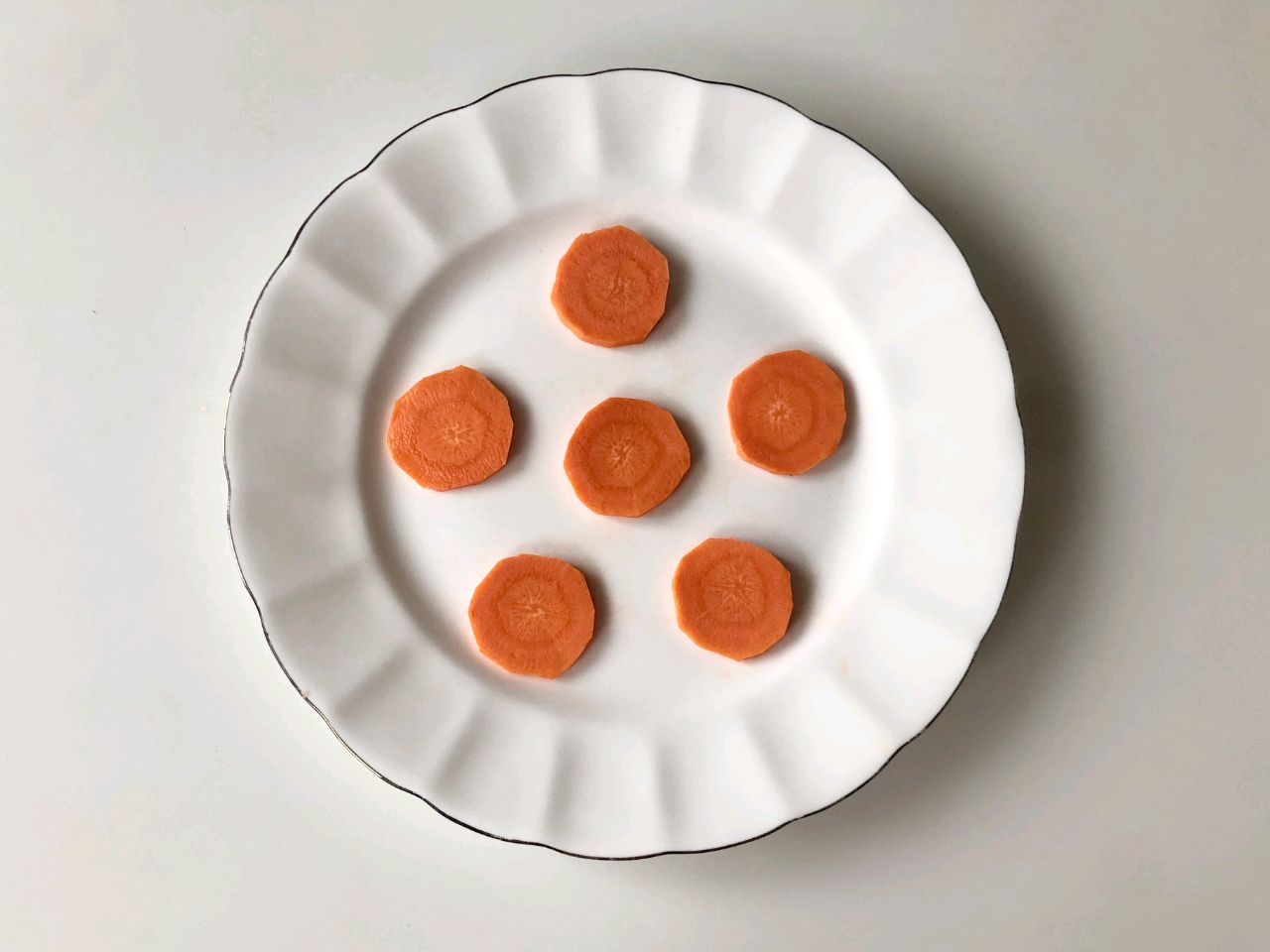 美味可口的鲜虾蔬菜丸子