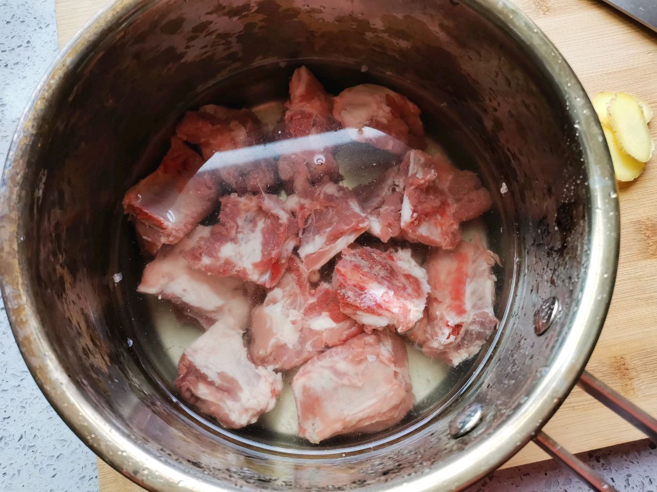 美味排骨汤