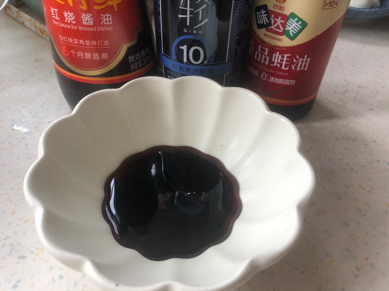 美味小食•香辣鹌鹑蛋