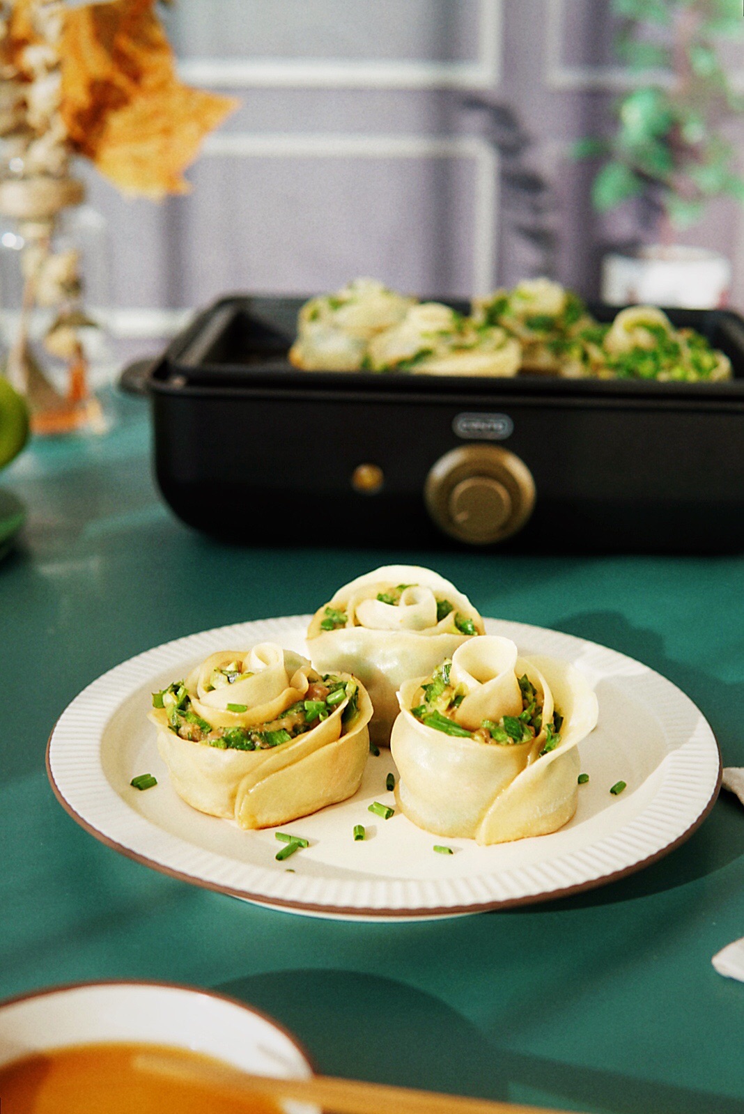 美味养眼玫瑰花煎饺