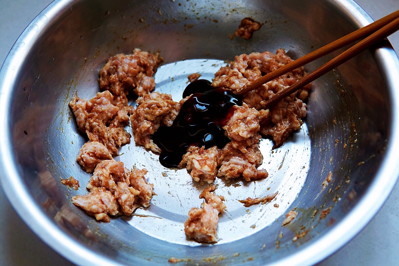 美味养眼玫瑰花煎饺