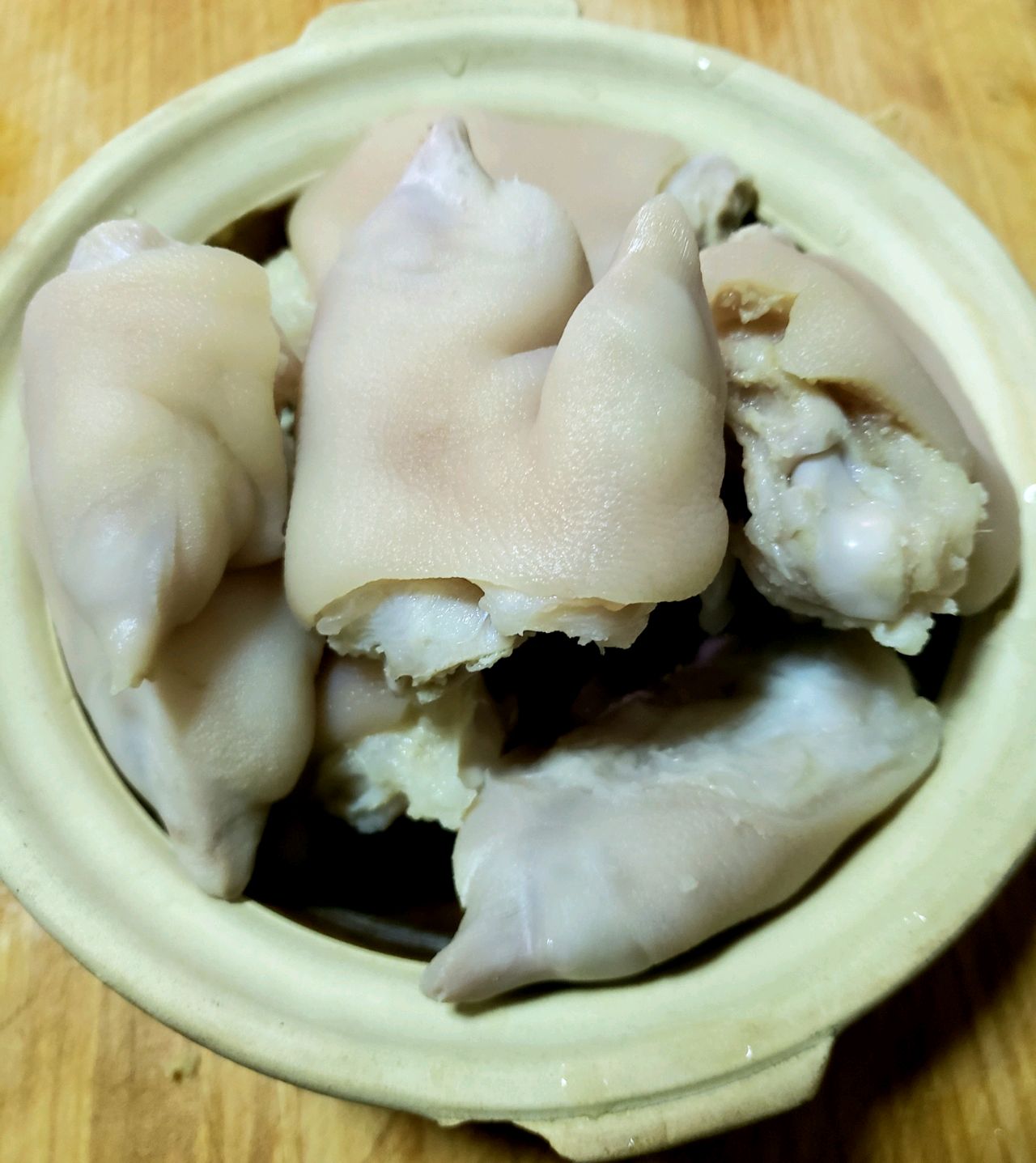 美颜、能抵御严寒的猪脚姜